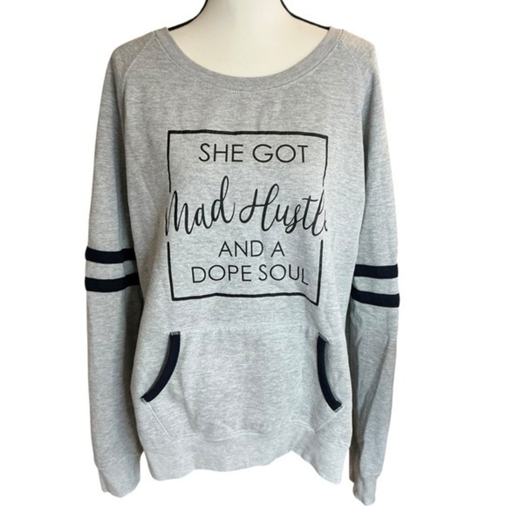Ensa Gray Graphic‎ Sweatshirt with Black Accents Long Sleeve Kangaroo Pocket XL